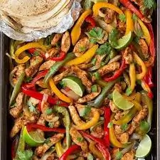 Fajita Parchment-Baked Chicken: A Flavorful Delight