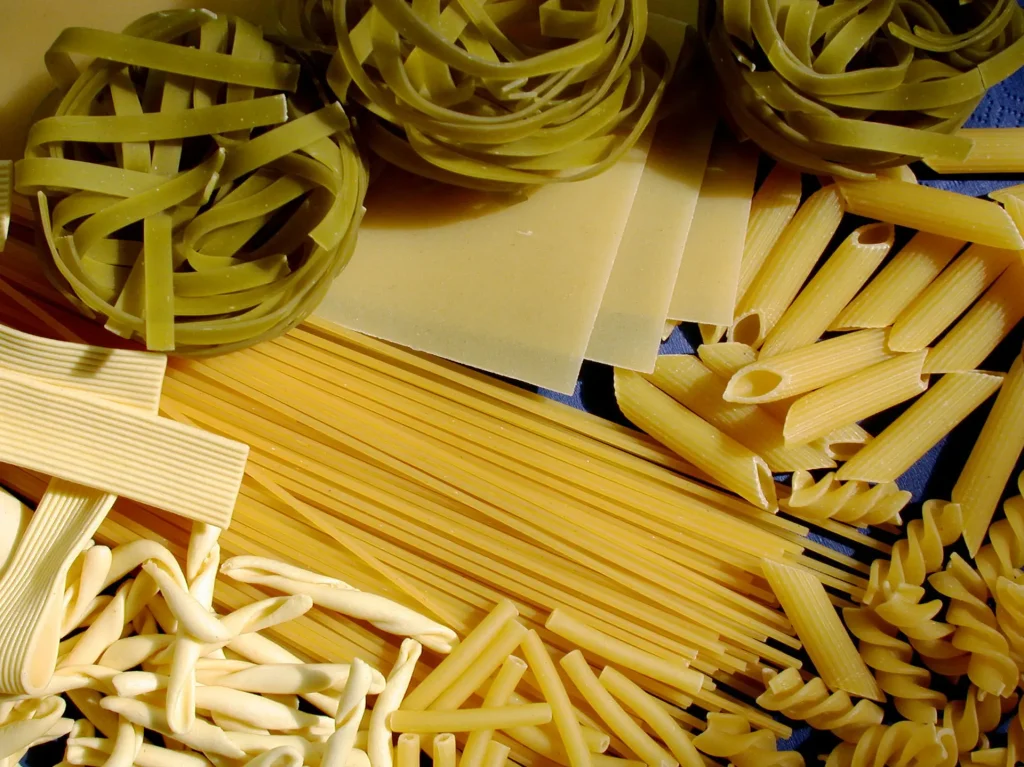 Pasta of your choice (such as penne or spaghetti)